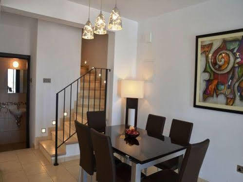 Sunrise Frontline Villas Sotira  Extérieur photo